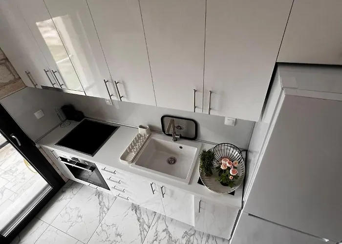 White Pearl Aparthotel