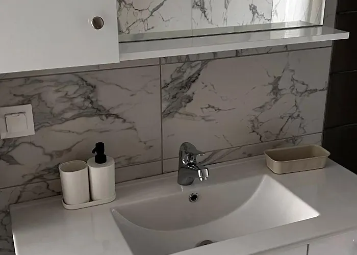 Aparthotel White Pearl Flogita