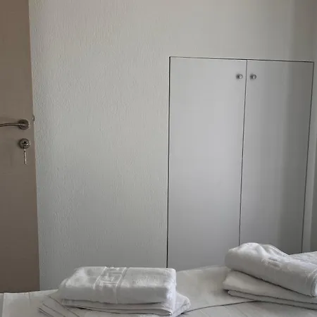 White Pearl Flogita