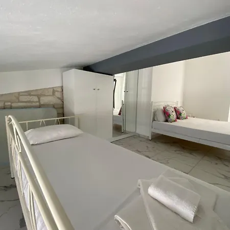 White Pearl Aparthotel 4*