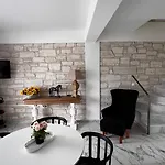 White Pearl Hotel de apartamente