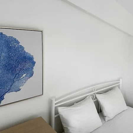 Ξενοδοχείο με διαμερίσματα White Pearl Φλογητά