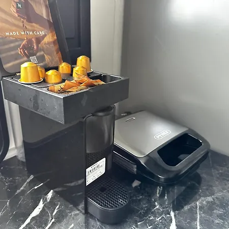 Ξενοδοχείο με διαμερίσματα White Pearl