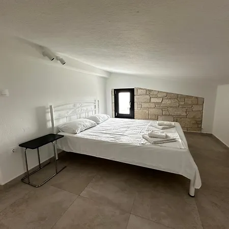 White Pearl Ξενοδοχείο με διαμερίσματα 4*